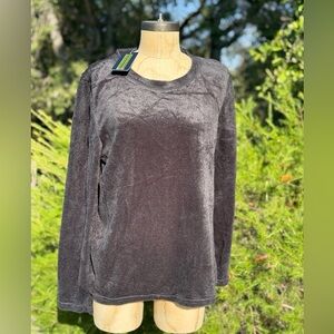 NWT Just Love "Ultra-Soft Minke Fleece" top -size M